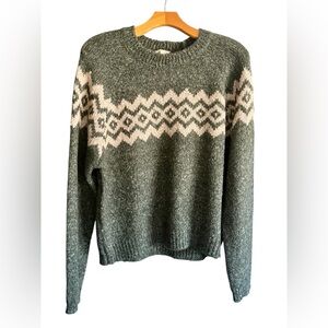 Hem & Thread Green and Cream Knit Sweater